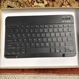 HB-030 Backlit Wireless Keyboard